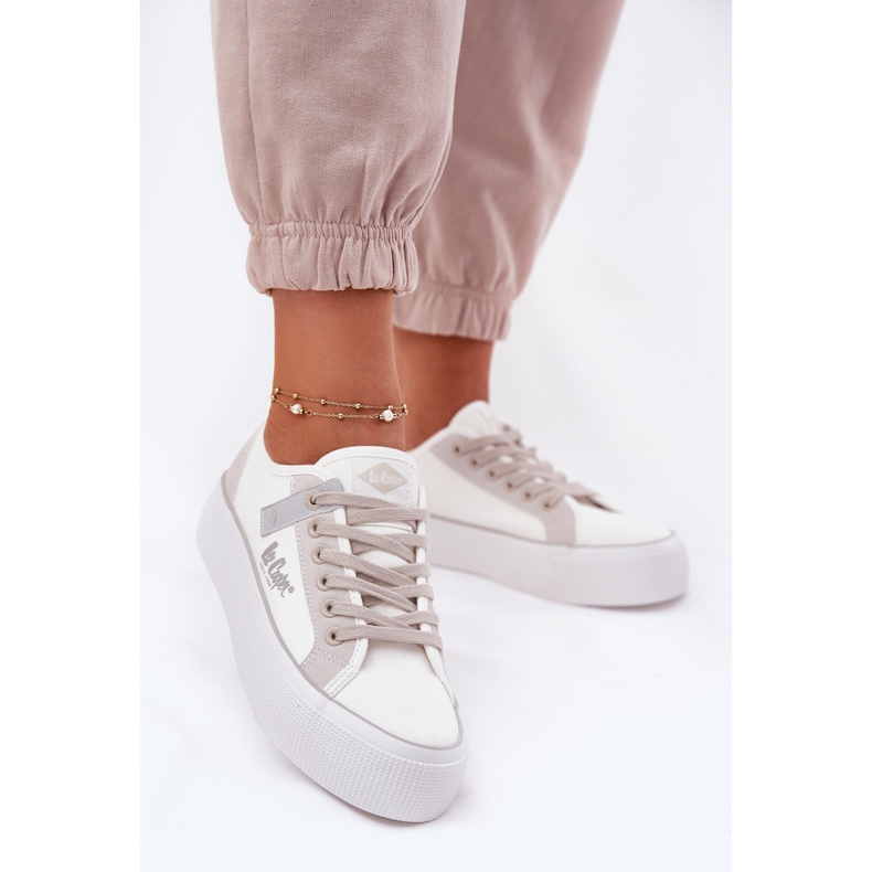 Kvinnors sneakers på Lee Cooper LCW-25-31-3479L-plattformen vit 2