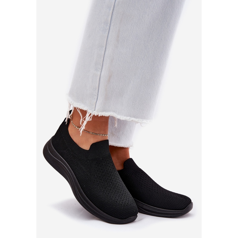 Slip-on sportskor i svart tyg för kvinnor 1