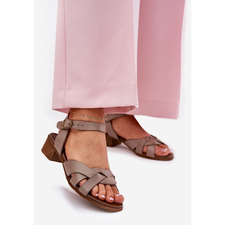 Lädersandaler med en delikat zazoo 40372 mörk -bärande beige 1