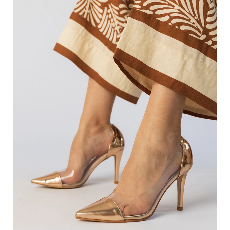 Klassiska champagnepumpar med en transparent övre gyllene 1