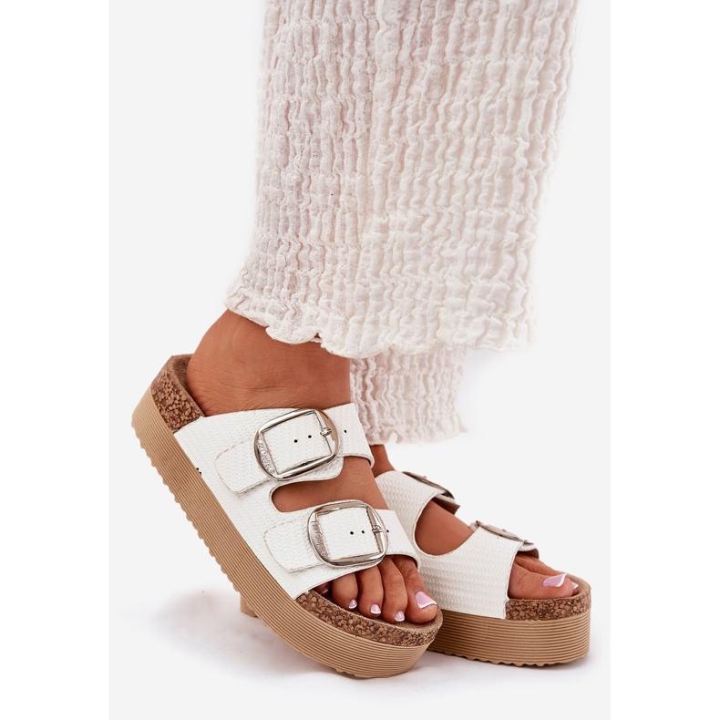 Kvinnors plattform flip flops med Lee Cooper LCW-25-35-3496L Vita spännen 1