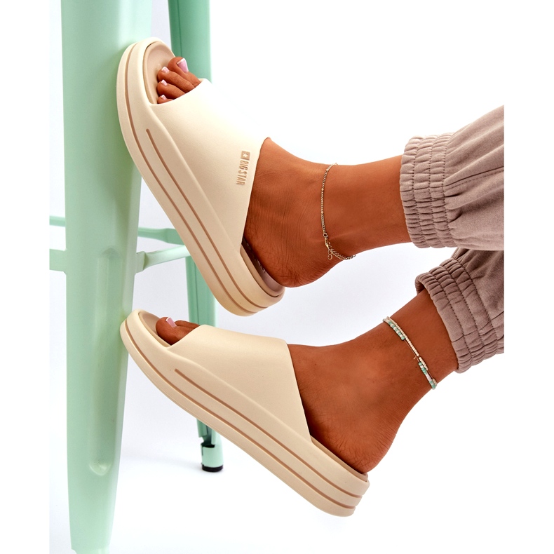 Flipflops för kvinnor på Big Star Platform NN274A034 Beige 4
