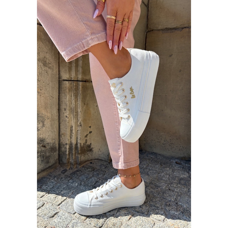 Kvinnors sneakers på plattformen Lee Cooper LCW-25-02-3289 White vit 1