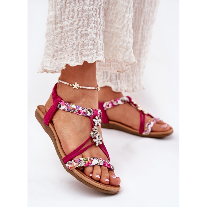 Platta kvinnosandaler med flätade ränder och stift Artiker 56C1314 Fuksja rosa 2