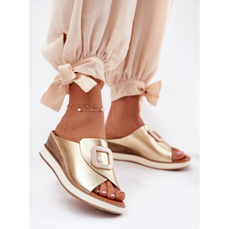 Kvinnors läderflip flops på artiker 56C2146 Wedge gyllene 2