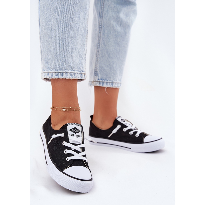 Material kvinnors sneakers Lee Cooper LCW-25-02-3299L svart 2