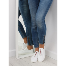 Vita mjuka sneakers för kvinnor 2