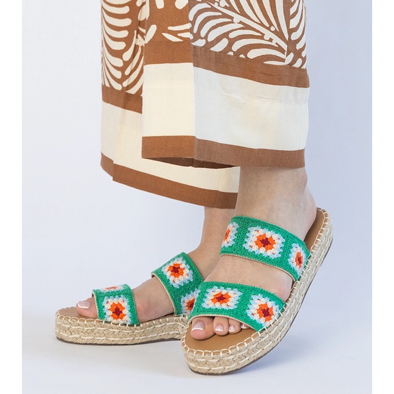 Gröna espadrilles tofflor broderade 2