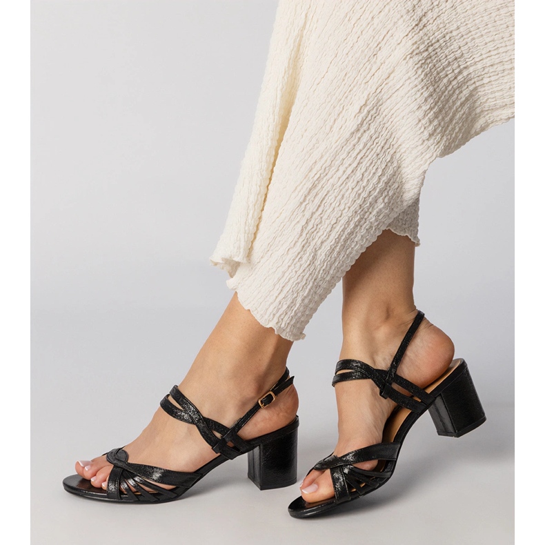 Svarta damsandaler med hög klack 2