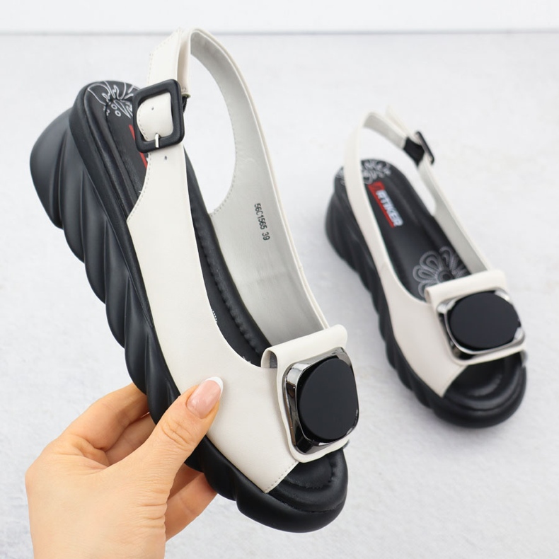 Kvinnors lädersandaler på Wedge Cream Artiker 56C1565 krämig 1