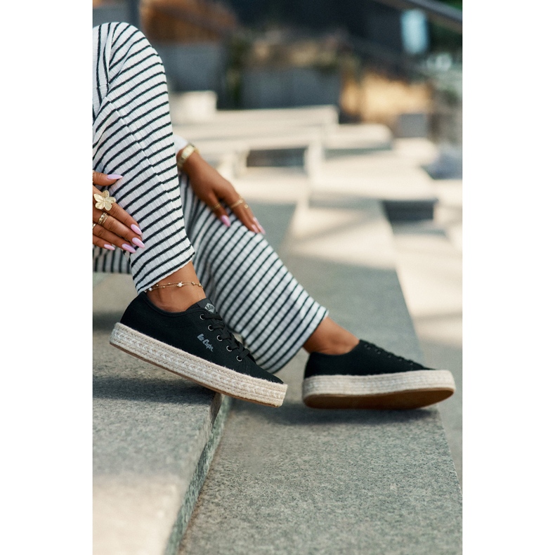 Kvinnors sneakers med Lee Cooper LCW-25-44-3216 Black Sneakers svart 2
