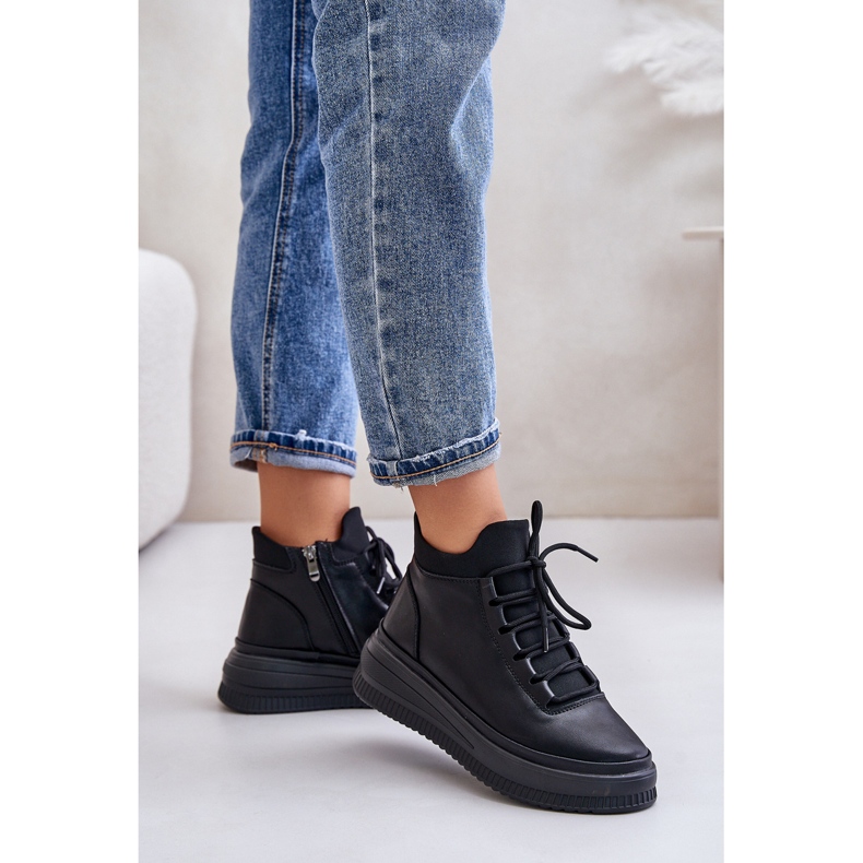 Lätta sportskor i läder på Artiker Platform 55C1041 Svart 2