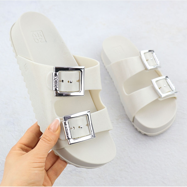 Kvinnors flip flops med spännepoolstrandspännen Zaxy RR285056 krämig 1