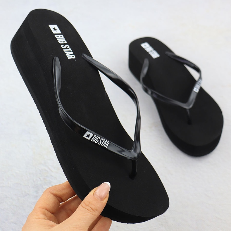Kvinnors flip flops på kilar Black Big Star RR274A577 svart 1