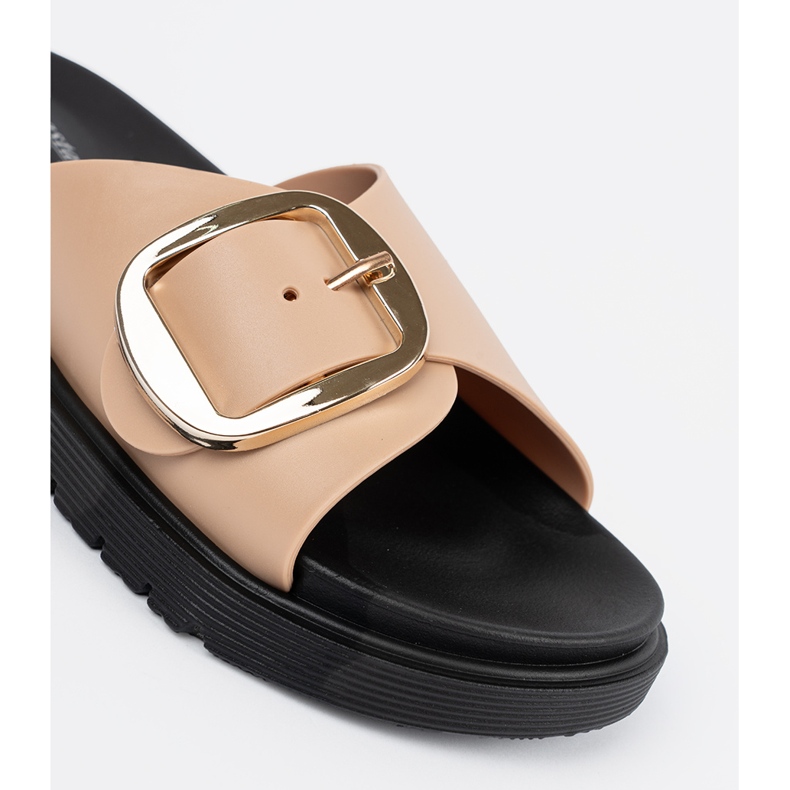 Seastar Beige kvinnors flip flops med ett gyllene spänne 1