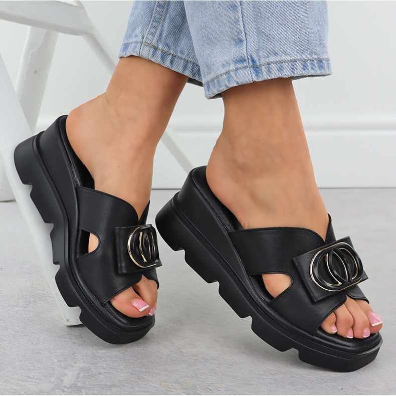 Kvinnors tofflor på kilar Black Vinceza 58464 svart 1