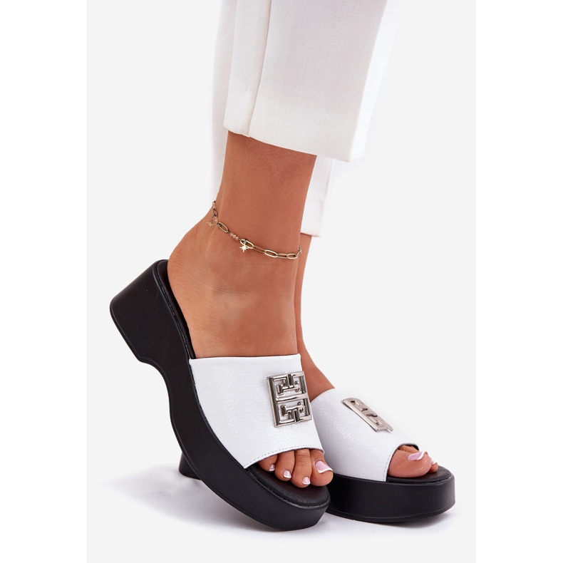 Kvinnors läderflip flops med en Vinceza 79526 vit 1