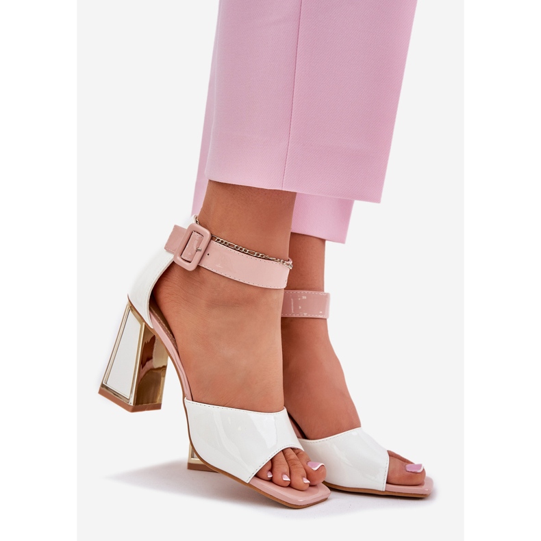 Målade kvinnorsandaler på Vinceza 20266 White Post vit 1