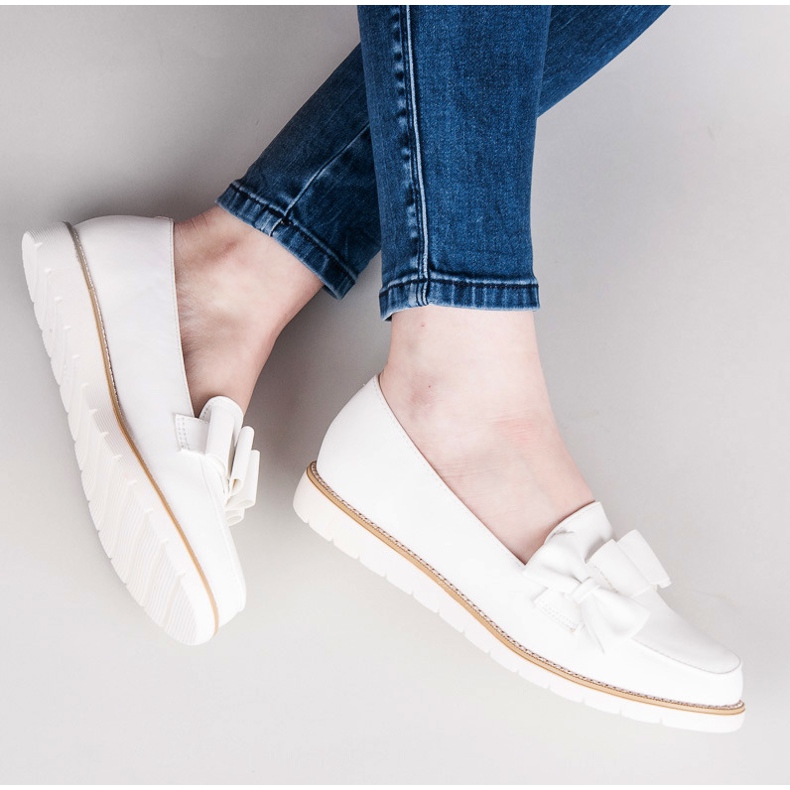 Vices Låga skor med rosett vit 1