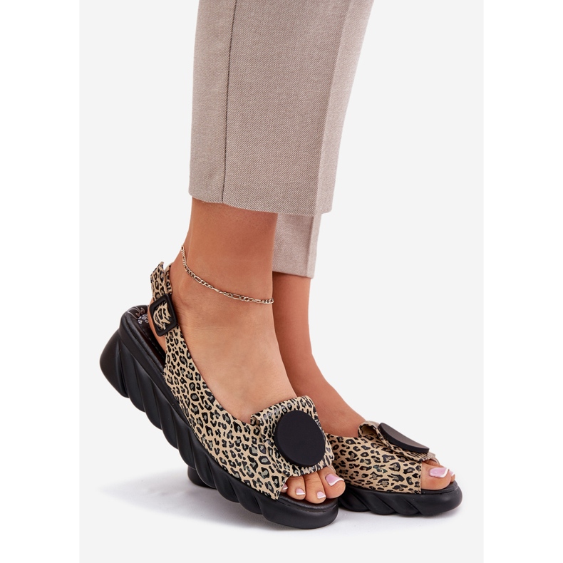 ARTIKER Naturlädersandaler för en kil Artker 56C2186 Leopardtryck beige 1