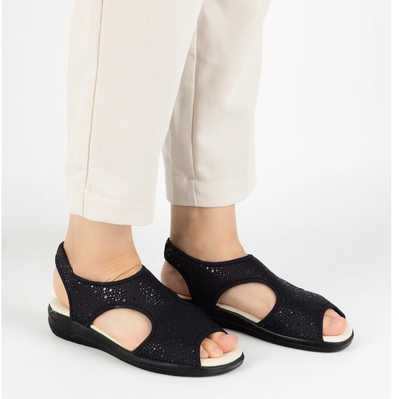 Vriston Kvinnors skor flexibla sandaler comfoot emma svart glansig 2