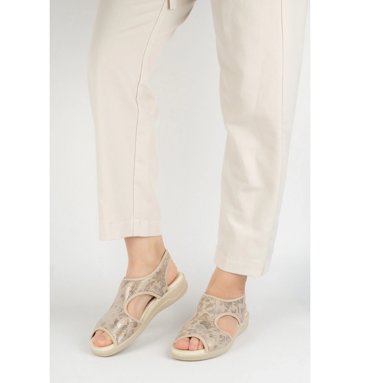 Vriston Kvinnors skor flexibla sandaler comfoot emma beige glänsande utan 1