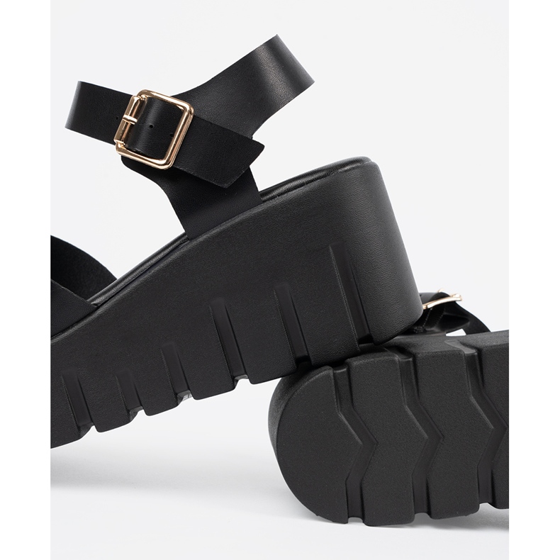 Seastar Kvinnors svarta sandaler på en hög plattform 1