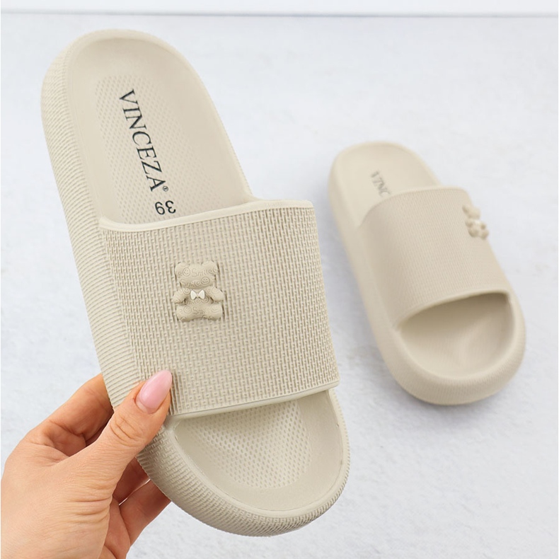 Skum flip flops för poolstrand med beige beige Vinceza 75210 1