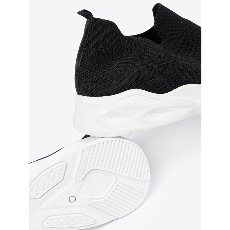 Shelvt Svarta slip-on sportskor för kvinnor 1