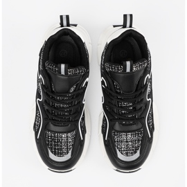 Shelvt Svarta kvinnors sneakers med dekorativa insatser 5