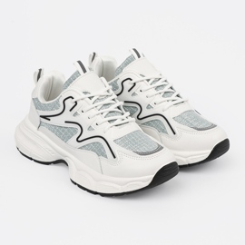 Shelvt Vita och gröna sneakers med dekorativa insatser 2