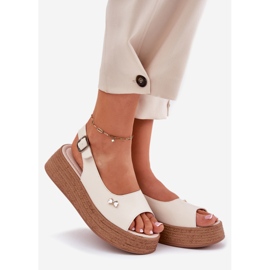 Sandaler för kvinnor läder på Vinceza 41476 Beige Wedge 1