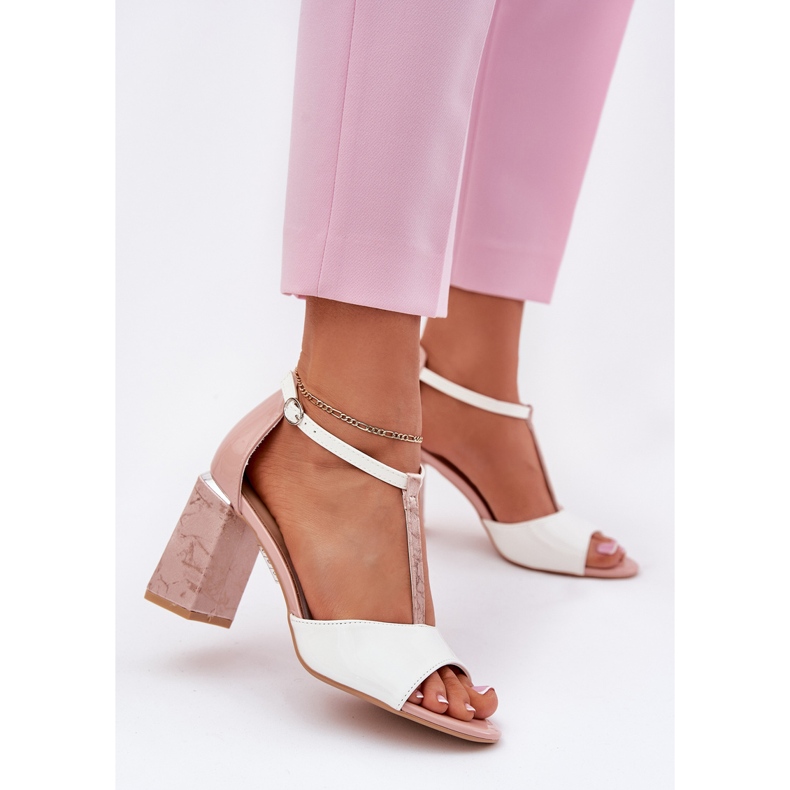 Målade kvinnorsandaler på Vinceza 20276 Pink-White Post rosa 2