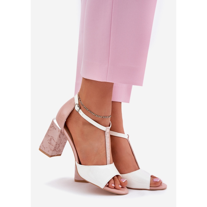 Målade kvinnorsandaler på Vinceza 20276 Pink-White Post rosa 1