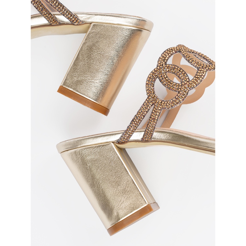 Gyllene tofflor på Sergio Leone Post 1