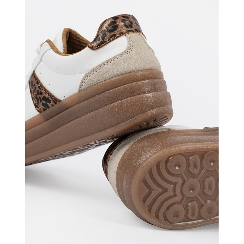 Shelvt Kvinnors sportskor tjockare botten vit 2