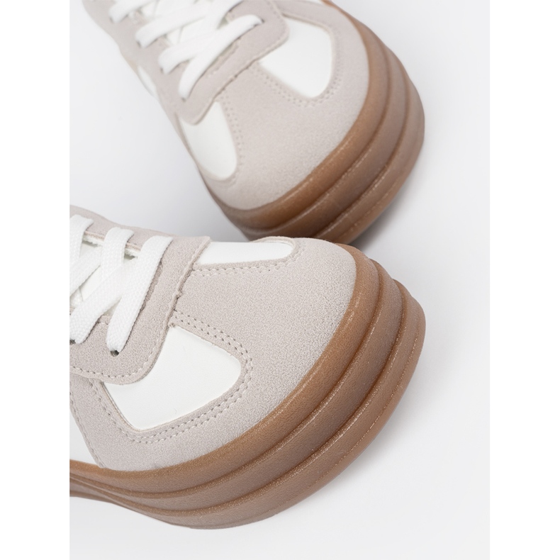 Shelvt Kvinnors sportskor tjockare botten vit 1