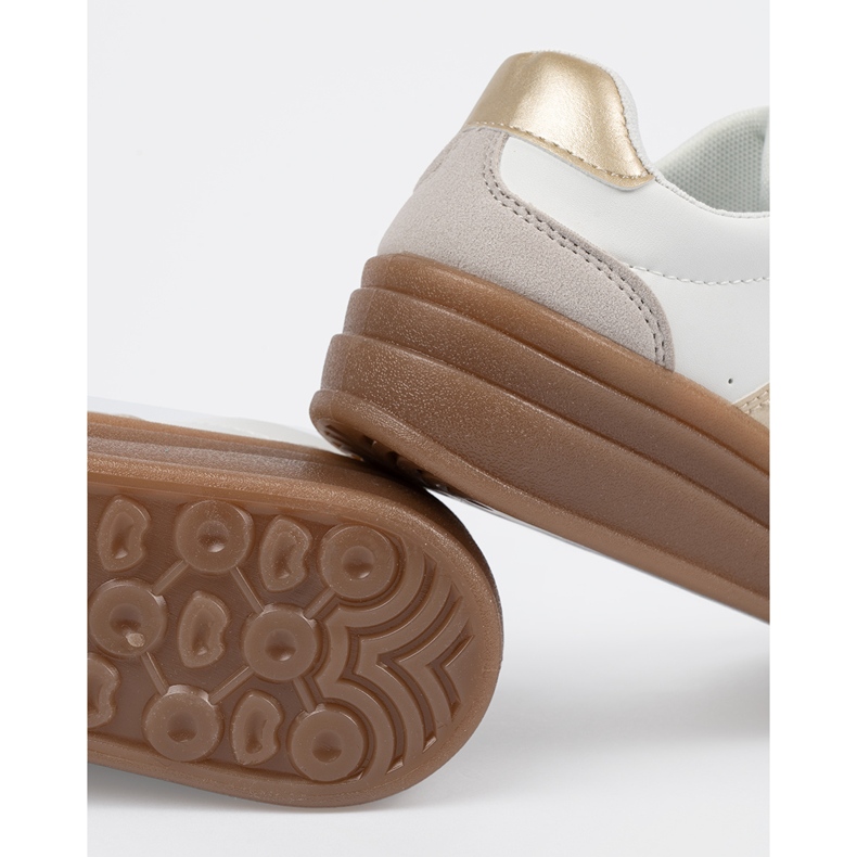 Shelvt Kvinnors sportskor tjockare botten vit 2