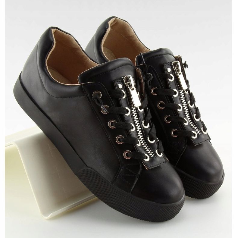 Svarta kvinnors sneakers 7209 Svart 1