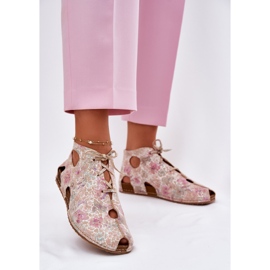 Mönstrade läderskor Maciejka 03426-48 Beige 2