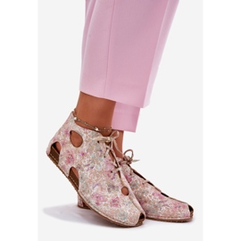 Mönstrade läderskor Maciejka 03426-48 Beige 1