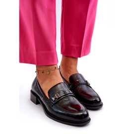 Vinceza Kvinnors lackerade svarta loafers med en prydnad 2