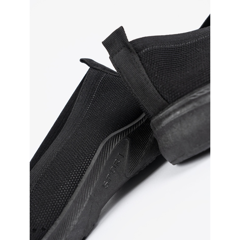 Shelvt Svarta slip-on sportskor 1