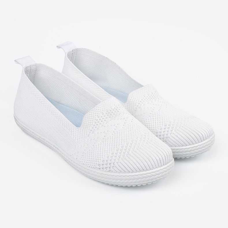 Shelvt Vita glidiga sneakers med en flexibel övre del 1