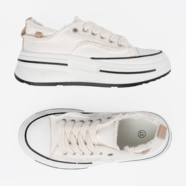 Shelvt Vita kvinnors sneakers på plattformen 5