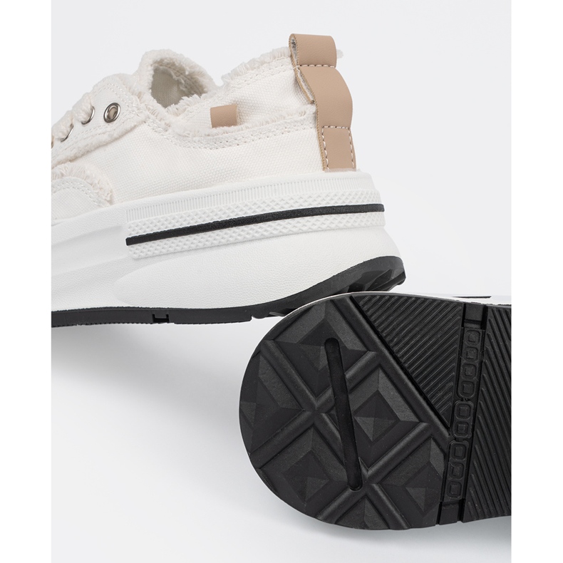 Shelvt Vita kvinnors sneakers på plattformen 2