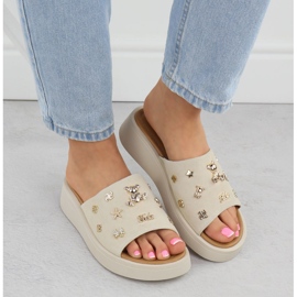 Kvinnors läderkilar med beige Vinceza 66741 6
