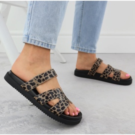 Kvinnors tofflor i leopardtryck Beige Vinceza 17401 5