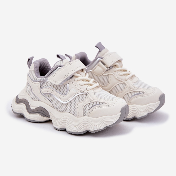 Inna Barns sneakers på en tjock vit sula 1