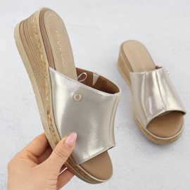 Kvinnors flip flops på Golden Wedge Sergio Leone KL-191 gyllene 1